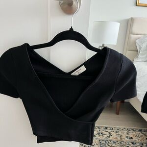 Wilfred ribbed black top